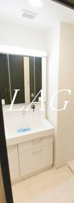 【洗面所】 | グランデュールⅣ大鳥居 | 独立洗面台です。