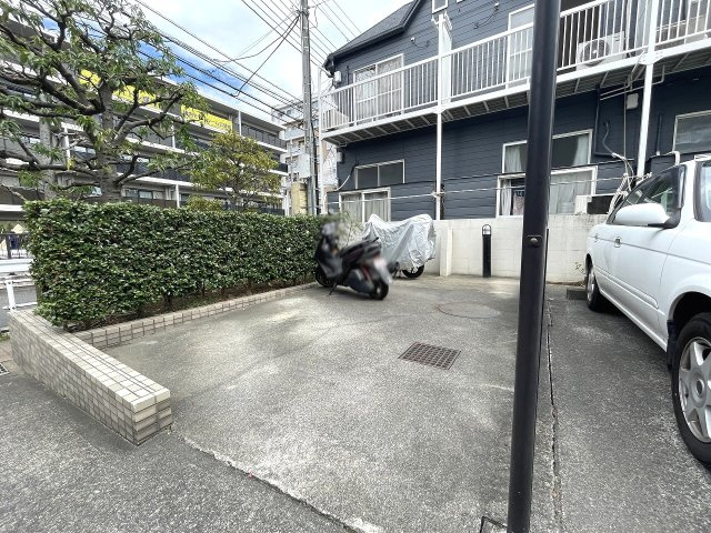【外観】 | ライオンズヴィアーレ成増　（成増店） | 駅前に充実した商業施設
