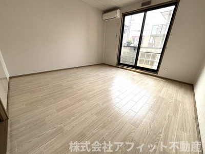 【居間・リビング】 | ジュネス曙B | 洋室8帖