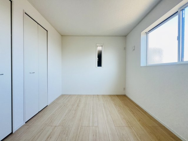 碧南市汐田町5丁目57番、58番の各一部『仲介手数料無料』新築戸建ての洋室