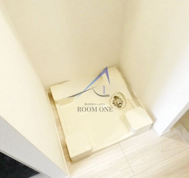 クラリッサ　横浜　ロッソの設備|洗濯機置き場です。