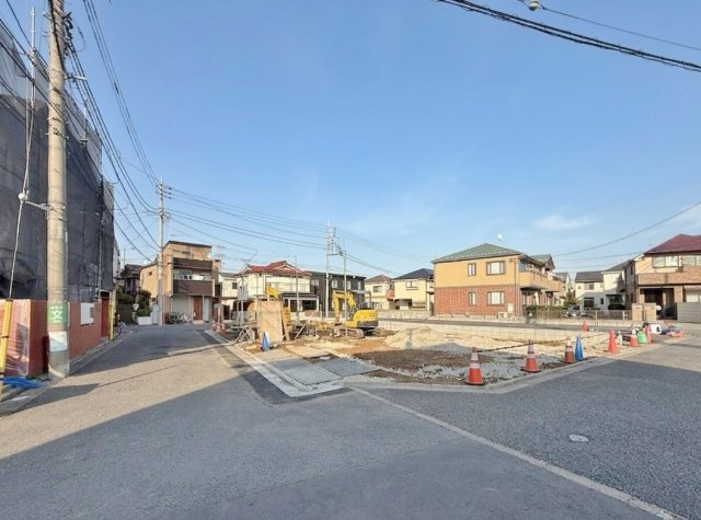 練馬区土支田3丁目 全3棟 A号棟の前面道路含む現地写真|土支田3丁目の落ち着いた住宅地に誕生します
近くにモデルハウスございます
モデルハウスにて建物もボリュームや仕様設備などご確認ください