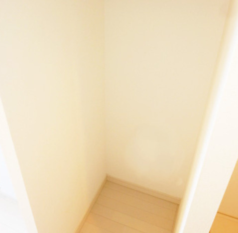 フラット芦花公園の収納