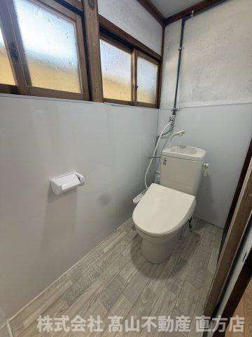 下新入戸建てのトイレ