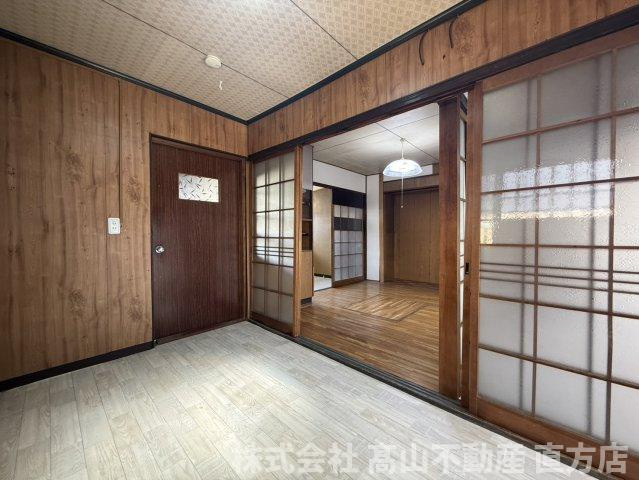 下新入戸建ての居間・リビング