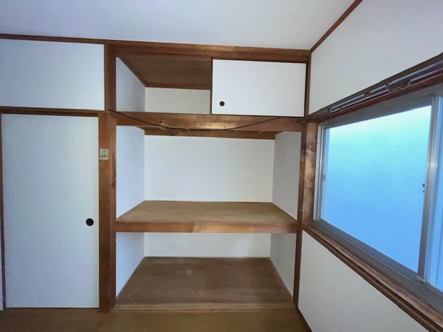 堺市中区福田貸家の収納