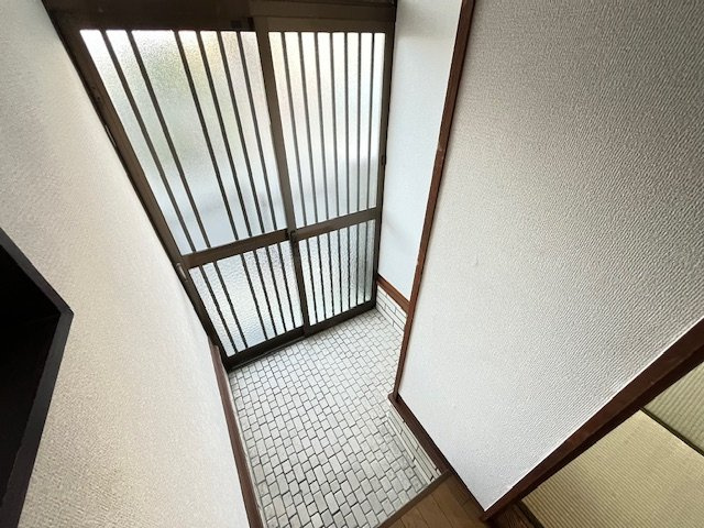 堺市中区福田貸家の玄関