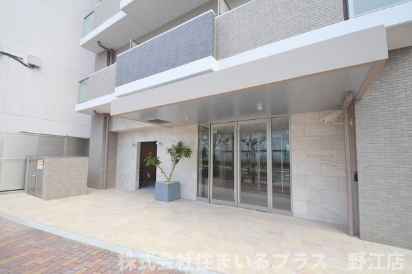 RITZ COURTのエントランス