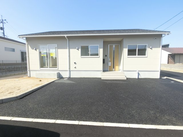 みやき町原古賀　第３　２号棟の外観|人気の平屋