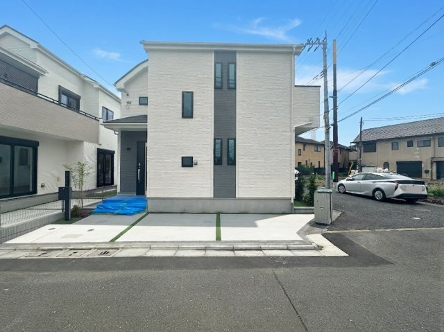 練馬区土支田3丁目 全3棟 C号棟の前面道路含む現地写真|明るき快適な角地の整形地
陽当たり通風良好です(C号棟)