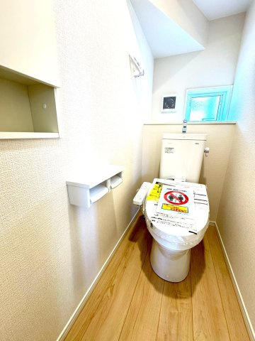 新築戸建　三島市青木第４　全３棟　３号棟のトイレ
