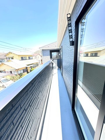 新築戸建　三島市青木第４　全３棟　３号棟のバルコニー