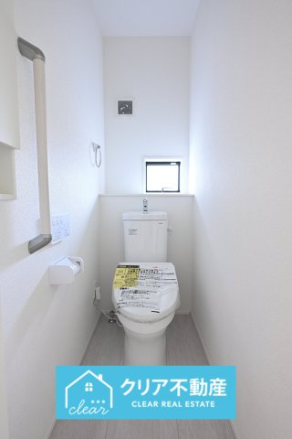 【トイレ】 | 太田市新田上江田町　GRAFARE | シャワー＆暖房便座付きのトイレです！