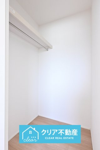【収納】 | 太田市新田上江田町　GRAFARE | 憧れのウォークインクローゼットでお洋服もたっぷり収納！