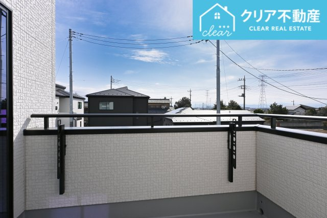 【バルコニー】 | 太田市新田上江田町　GRAFARE | 広々としたスカイバルコニーは洗濯もたっぷり干せてよく乾きます！