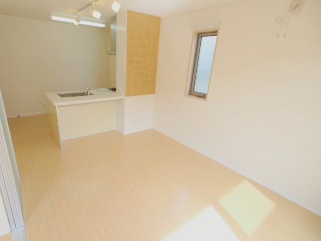 グランマスト伴　A棟の居間・リビング|※写真は別部屋のものです。