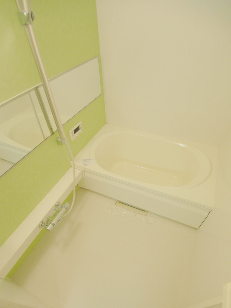 グランマスト伴　A棟の浴室|※写真は別部屋のものです。