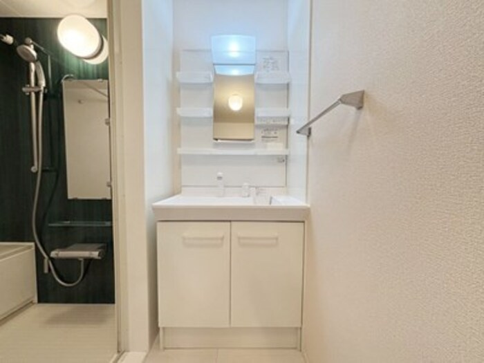 Una Casa Famiglia　Ⅱ棟の洗面所