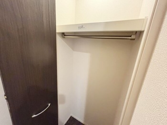 Una Casa Famiglia　Ⅱ棟の玄関