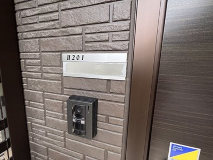 Una Casa Famiglia　Ⅱ棟の玄関