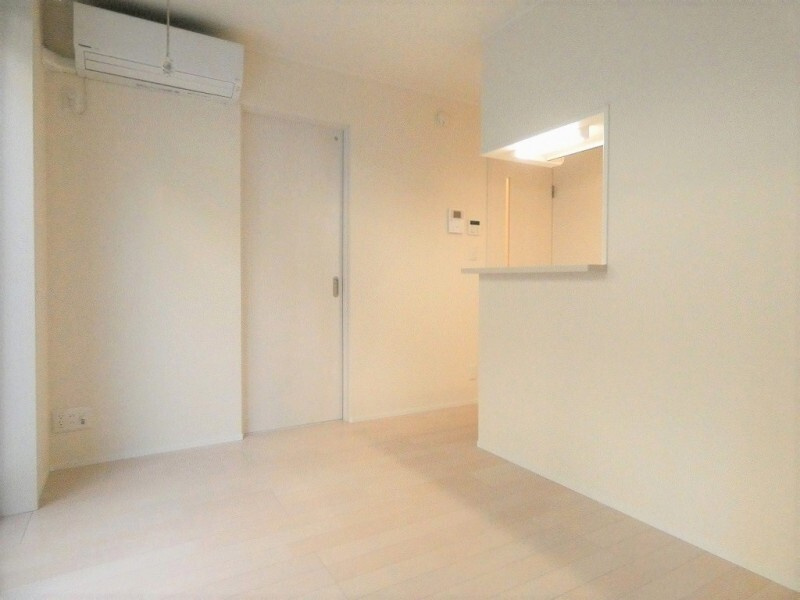 東村山市萩山町４丁目のアパートの居間・リビング