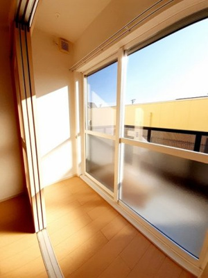 【内装】 | エスペランサ | 明るい色調の室内です
