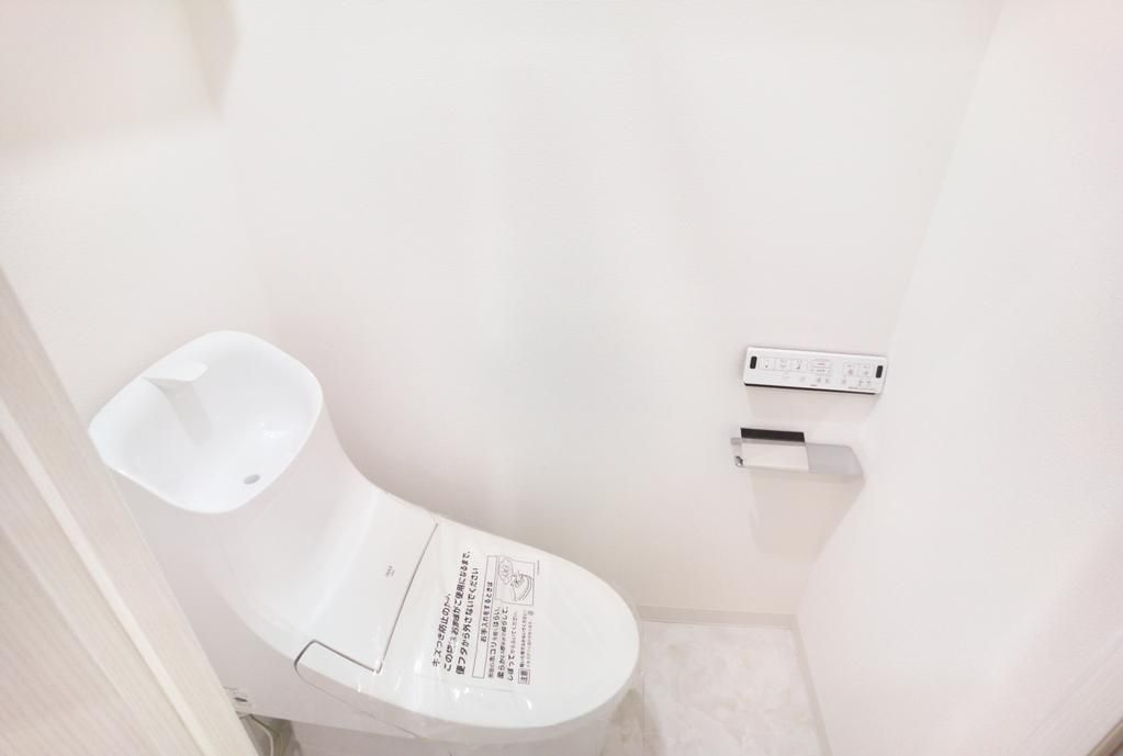 西片住宅のトイレ