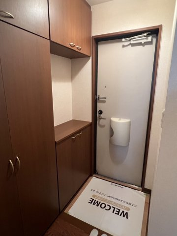 ベルデ藤原の玄関