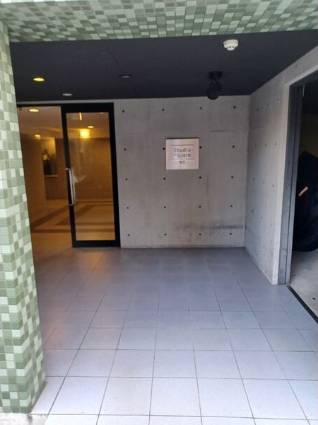 スタジオスクエア大須のエントランス