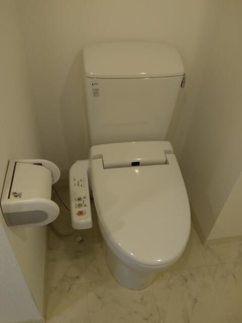 ニューシティアパートメンツ南千住のトイレ