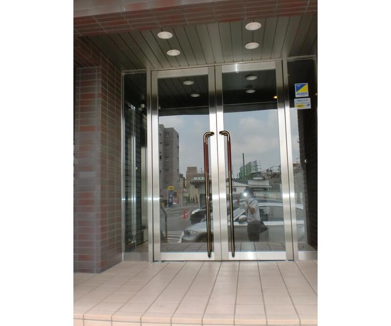 メゾン南多摩のエントランス