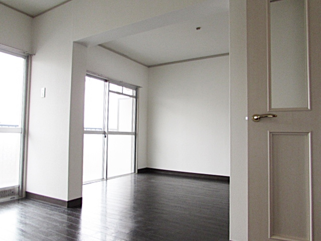 プランドール宝塚の居間・リビング