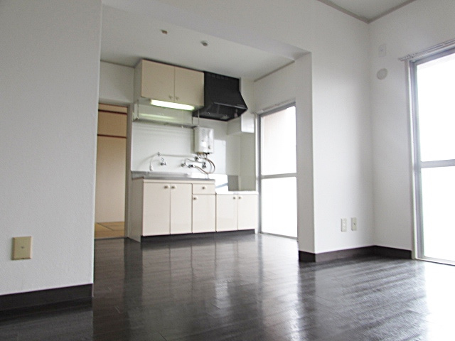 プランドール宝塚の居間・リビング