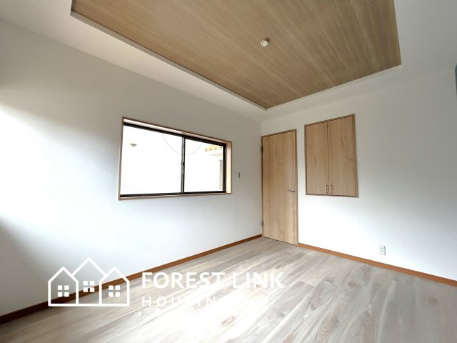 高砂町2丁目戸建の洋室|洋室6帖。