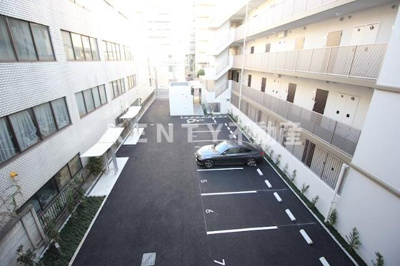 【駐車場】 | アビティ南大井Ⅰ | 駐車場があるので、車を買う予定の方も安心です