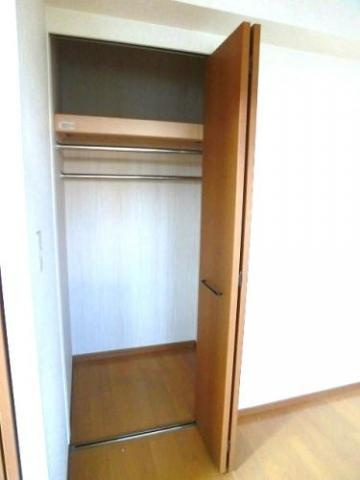 アークプラザしおばるの収納|【単身様へおすすめ】室内収納が豊富です。クローゼット♪
