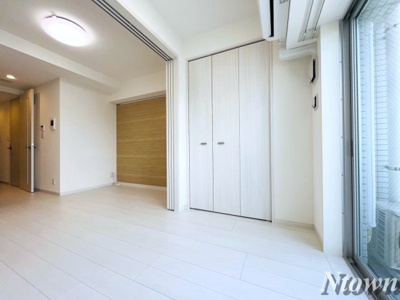 【居間・リビング】 | ディアレイシャス東別院Ⅱ | こちらのリビングで趣味の時間をお楽しみください