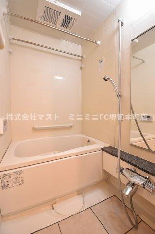 大阪市中央区日本橋１丁目の賃貸マンションの浴室