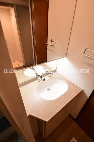 大阪市中央区日本橋１丁目の賃貸マンションの洗面所