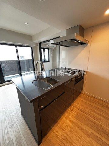 大阪市中央区瓦屋町１丁目の賃貸マンションのキッチン