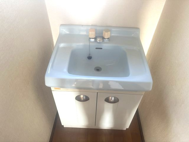 入間市東藤沢7丁目の独立洗面台|2階にも洗面台があり、とても便利です。