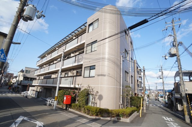 アムール逆瀬川