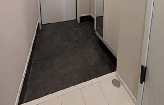 アーベインテラス南千住の玄関