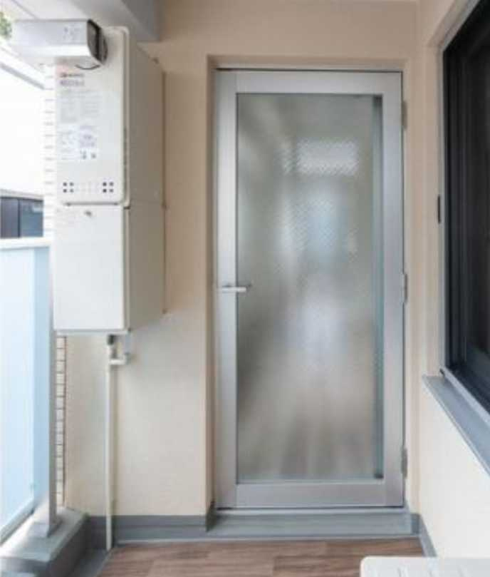 ベルファース駒沢三丁目　礼金0　築浅　フリーレント2ヶ月のバルコニー