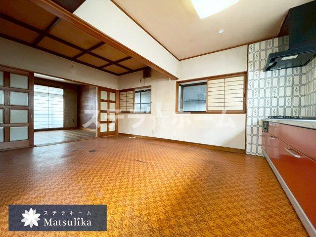 山手町2 中古戸建の居間・リビング|居間です