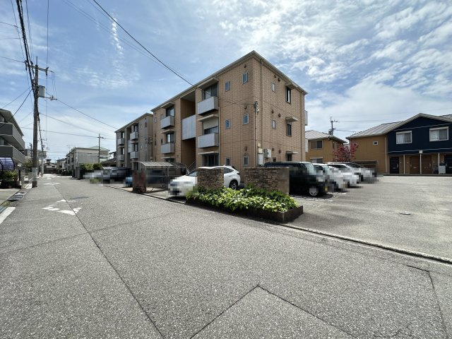 ヴィラージュヌフ Ⅲ棟