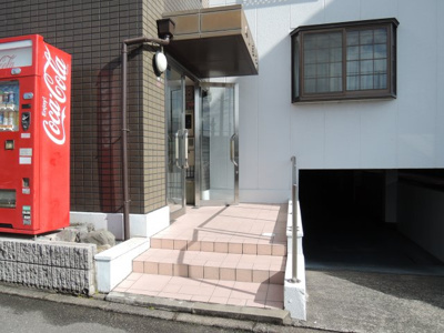 【エントランス】 | パレ若松