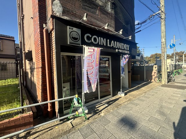 シルバーハイツ御影のエントランス