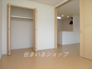 広島市安佐北区三入６丁目のアパートの寝室|クローゼットあり