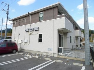 広島市安佐北区三入６丁目のアパートの外観